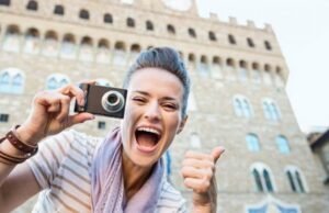 10 Must Haves For Your Personal Carry On Bag 10-must-haves-for-your-Personal-Carryon-bag-750x430