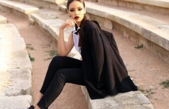 5 Essential Black Pieces That Are A Must Have 5-Essential-Black-Pieces-That-Are-A-Must-Have-750x430