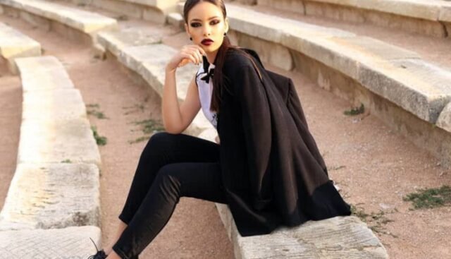 5-Essential-Black-Pieces-That-Are-A-Must-Have-750x430