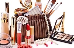 Tips On A Fresh Summer Makeup Tips-On-A-Fresh-Summer-Makeup-1-750x430