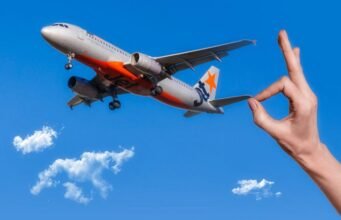 Top 5 Airlines In UK To Work For Amazing-Emma-Watson-Movies-You-Did-Not-Know-About-750x430